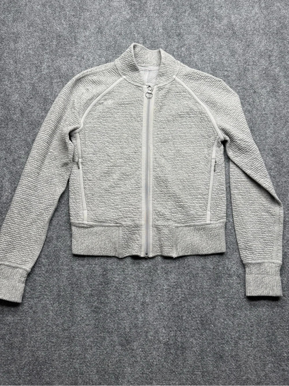 Lululemon Women Size 2 On Repeat Bomber textured full zip jacket